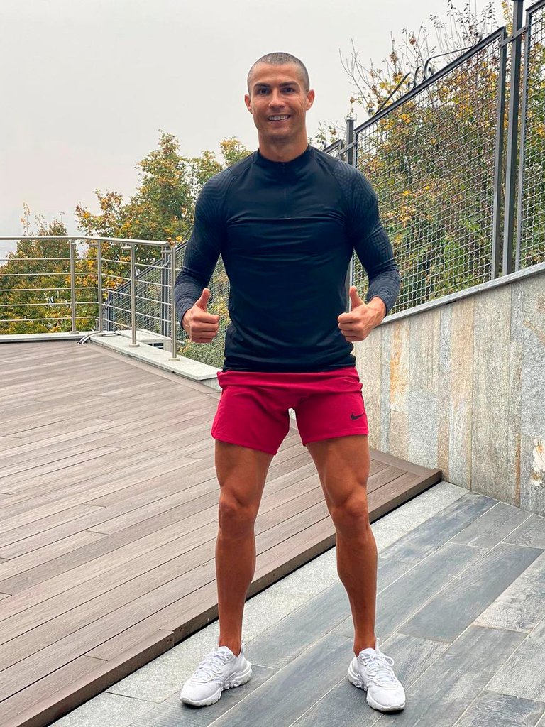 Radical cambio de look de Cristiano Ronaldo