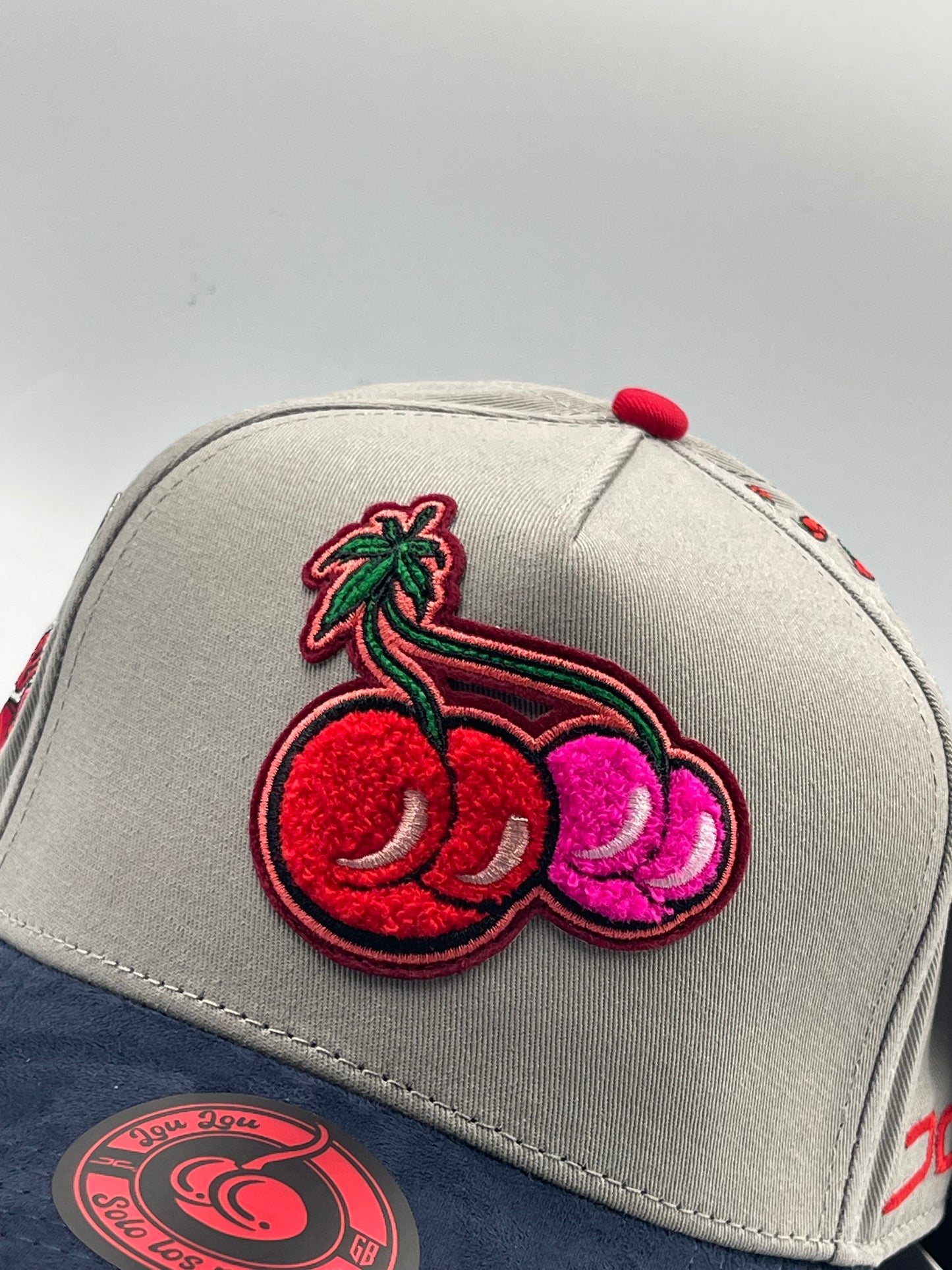 Gorra Lou Lou Cherry Gray