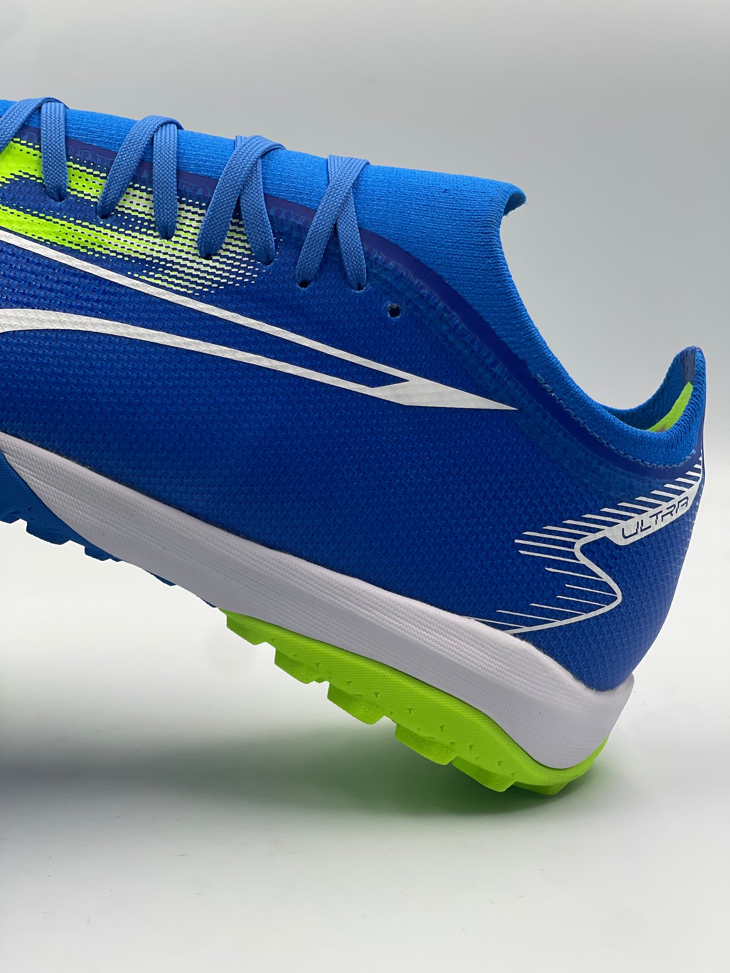 Tenis Puma Ultra Match TT