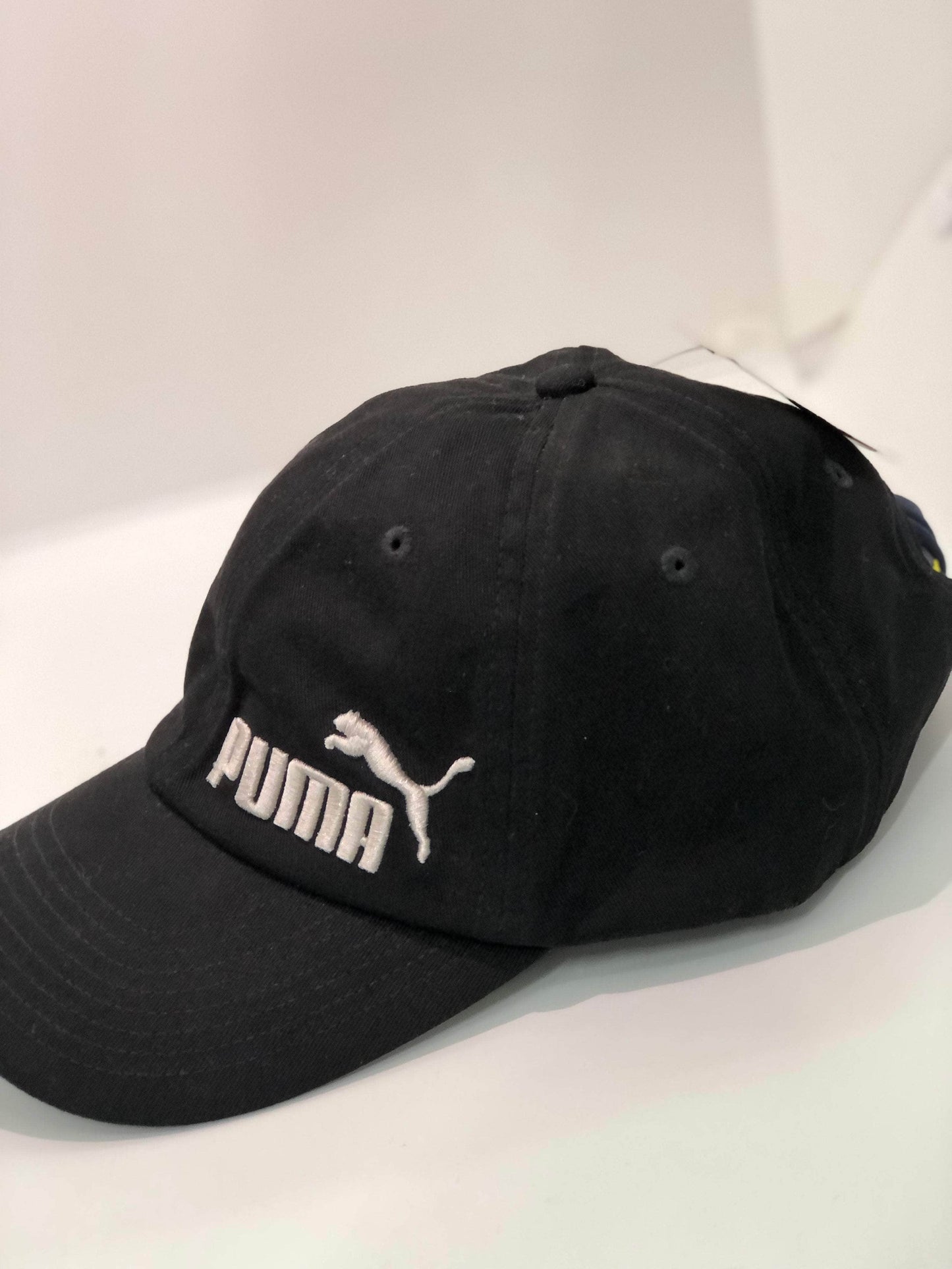 Puma Acceso Unitalla Gorra Puma Negra logo blanco 4.05E+12 826244 01