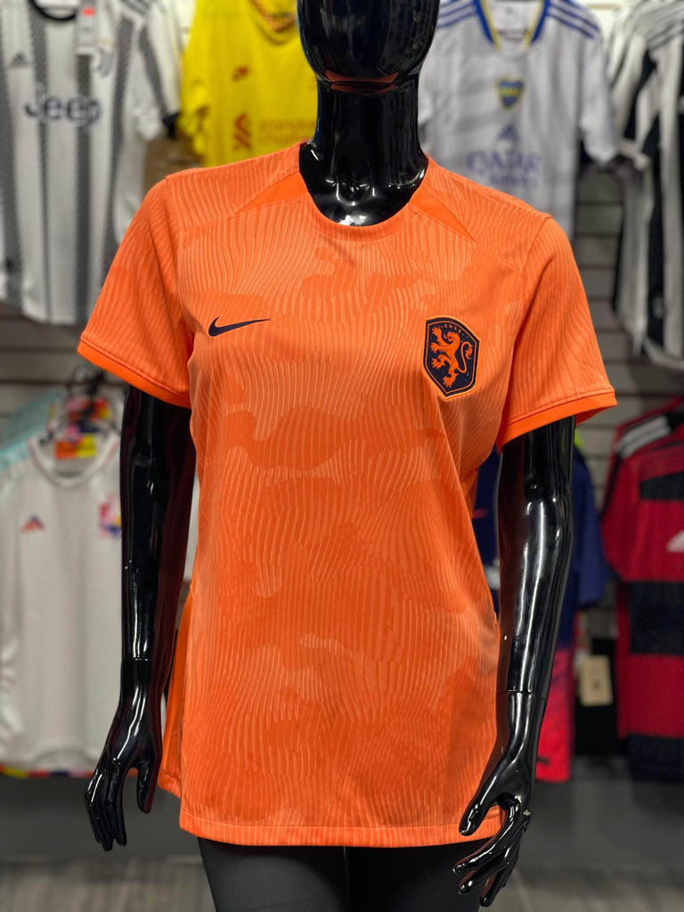 SoccerSportMx | Tienda Deportiva EG Jersey Nike Países Bajos Local mundial 2023 Jersey Nike Países Bajos Local mundial 2023 HTTPS://QR.NIKE.COM/04B28KW65ZAKV DR3995 806