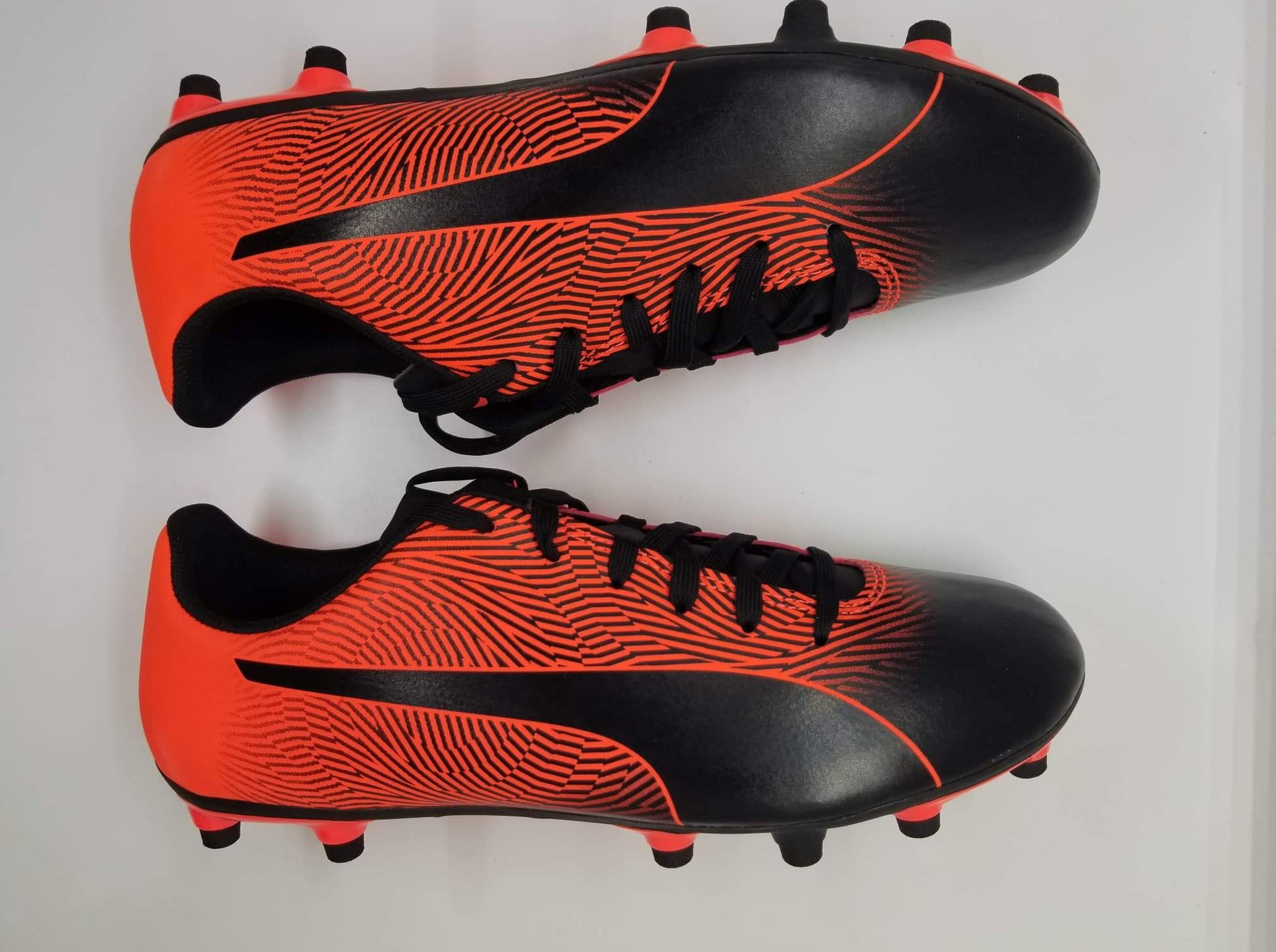 Puma Tachones 25.5mx CALZADO DE FÚTBOL Puma Turf Spirit TT | Soccer Sport Mx | Tienda Deportiva 7000000002698255 104499 01