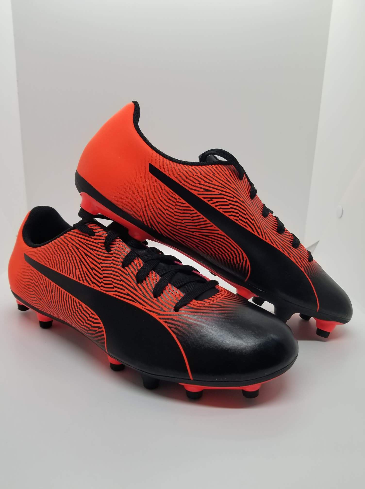 Puma Tachones 25.5mx CALZADO DE FÚTBOL Puma Turf Spirit TT | Soccer Sport Mx | Tienda Deportiva 7000000002698255 104499 01